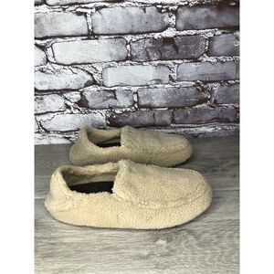 OLUKAI Nohea Heu Tan Sandbar Faux Fur Slippers Loafers Shoes Women Sz 38EU/8M US